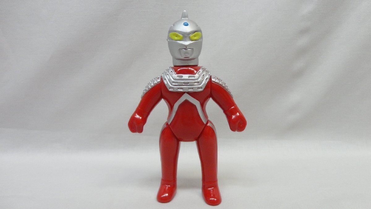 マーミット　ウルトラセブン 未塗装組み立てキット Amazon.co.jp: マーミット スーパーアクションヒーローズ