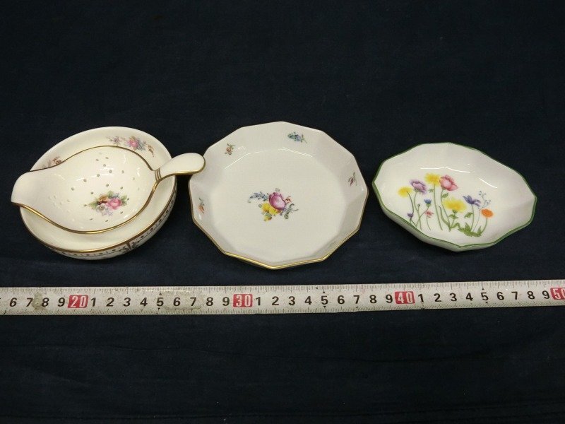 前大徳 須賀玄道絵付 禅画花鳥図十二景飾皿 十二枚揃 前大徳 須賀玄道絵付 禅画花鳥図十二景飾皿 十二枚揃 - メルカリ