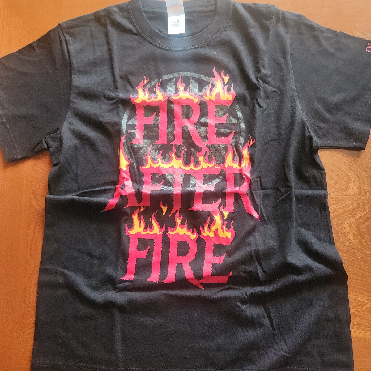 BABYL 聖飢魔II Tシャツ XL 未開封】聖飢魔II VS BABYMETAL Tシャツ XL - メルカリ