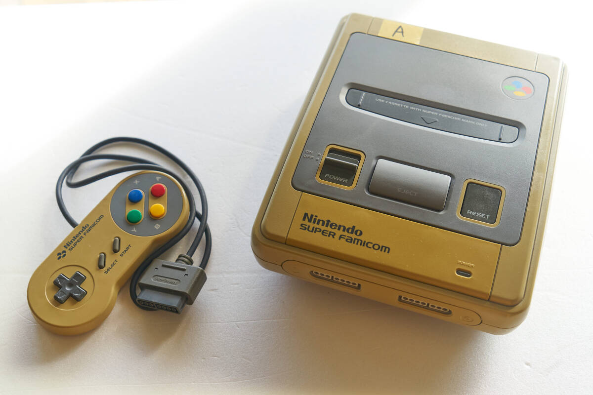 【送料込・動作確認済】スーパーファミコン　ソフト8本　予備コントローラー等 スーパーファミコン - 【動作確認済】スーパーファミコン本体の