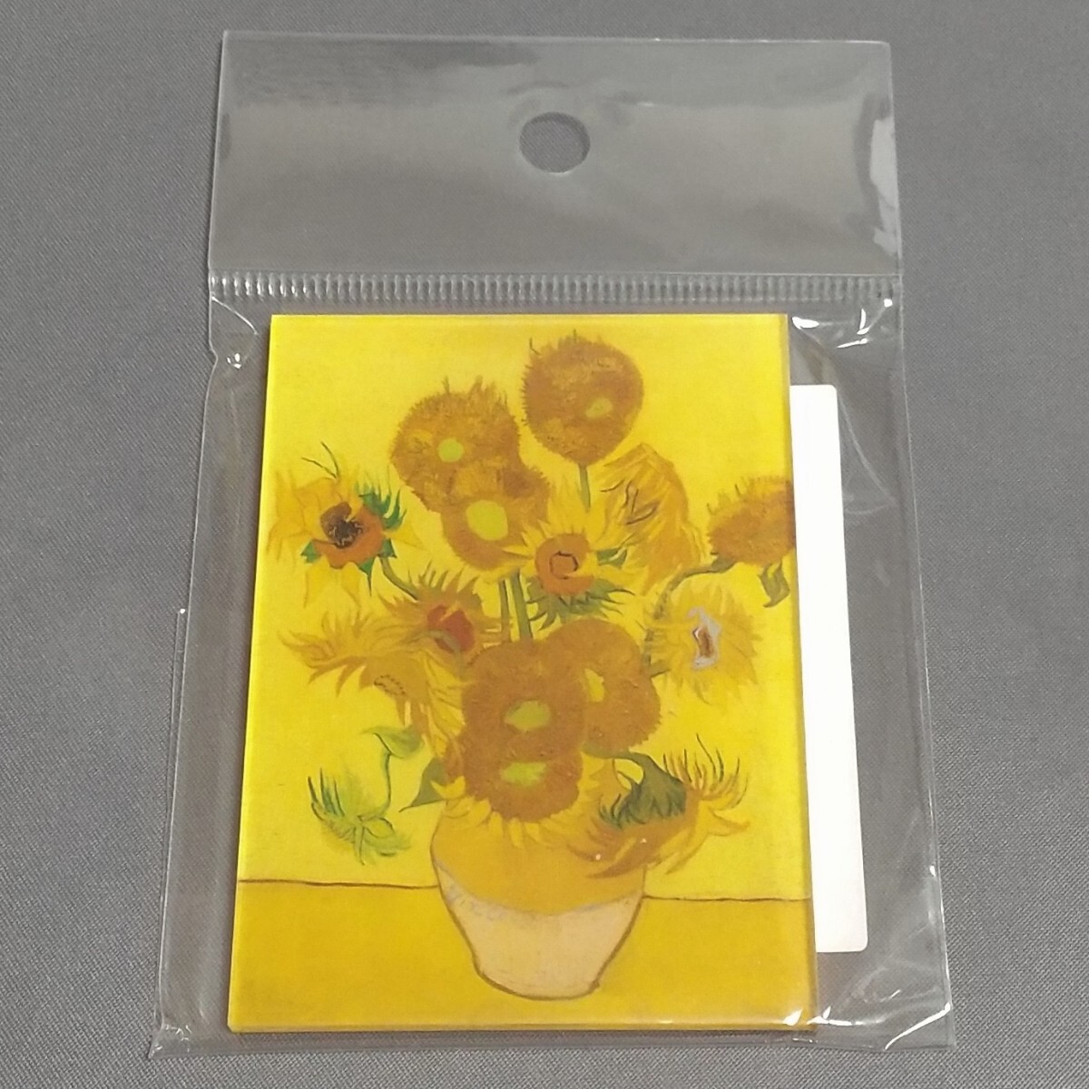 新品未使用　VAN GOGH ひまわり　灰皿 ヴァンゴッホ 名画 ひまわり VAN GOGH TOFUKU 陶器製灰皿 飾り皿