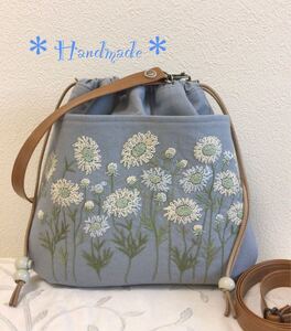 スカビオサの手刺繍巾着ショルダーバッグ ハンドメイド