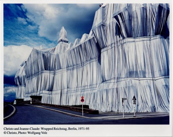 【新品未開封】クリスト＆ジャンヌ＝クロード 写真集＆DVD豪華セット 2025年最新】Yahoo!オークション -クリスト ジャンヌ=クロードの