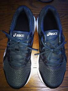 即決・送料込◆ASICSアシックス◆未使用・軽量 メッシュローカットスニーカー 560422◆黒 US9(27cm)