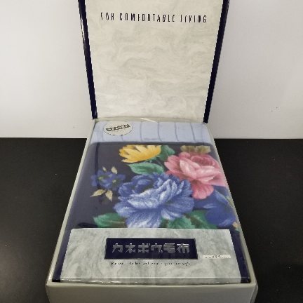 カネボウ毛布　マイナスイオンシリーズ　高級合せ毛布【新品未使用】レア カネボウ毛布 マイナスイオンシリーズ 高級合せ毛布【新品未使用