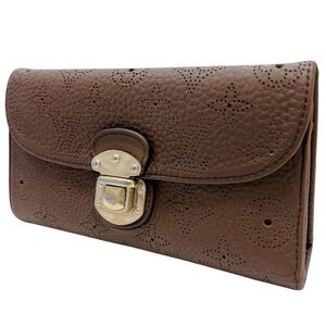 ルイヴィトン LOUIS VUITTON マヒナ ポルトフォイユ アメリア モノグラム 長財布 三つ折り 革 レザー ブラウン アカジュー 大容量 M95995
