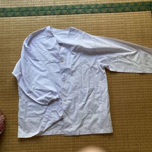 送料無料☆USED【給食着】前ボタン(サイズ130)小学生5年 女子 ★まだまだ使えます。