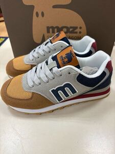 モズ レディーススニーカー 1335 キャメル 24センチ 新品 新色 ウォーキング 靴