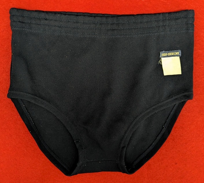 キャピタルエース　バレーボールウエアパンツ　グリーン　ポリ100%　未使用未開封 キャピタルエース バレーボールウエアパンツ グリーン ポリ100