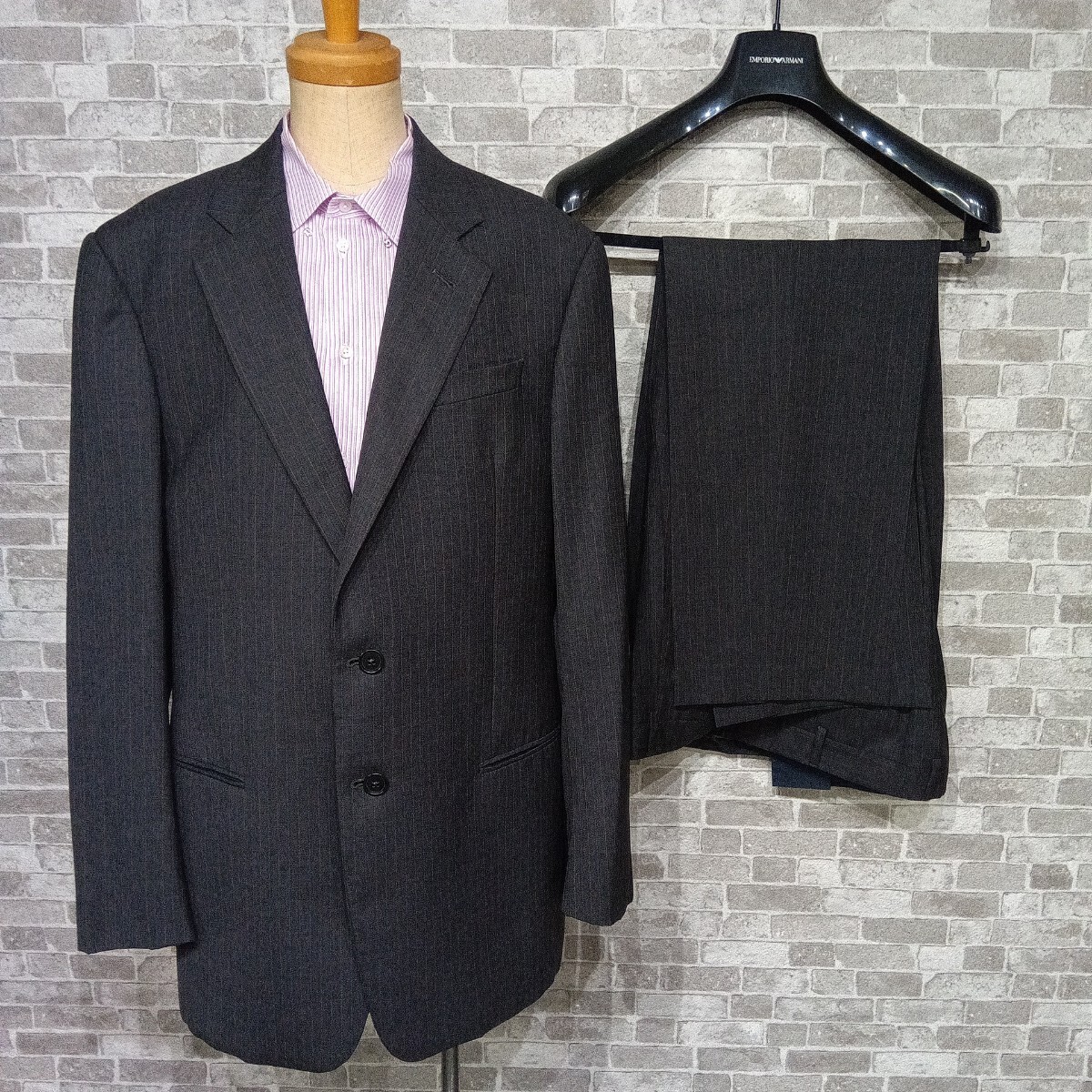 アルマーニ新品未使用スーツ 110805-19-a.jpg