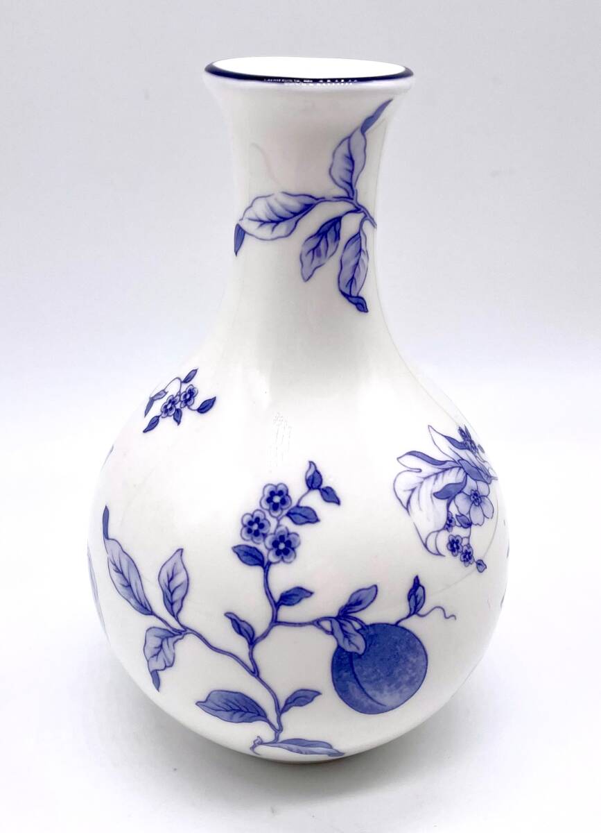 ウェッジウッド　花瓶　一輪挿し　美品 美品】ウェッジウッド ワイルドストロベリー 花瓶 一輪挿し