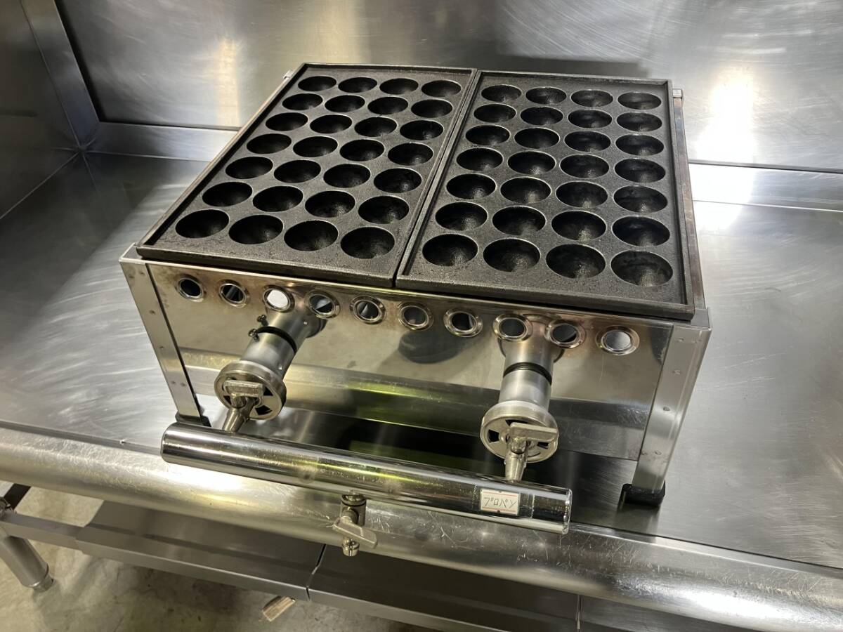 半自動たこ焼き器 4連(株式会社大東商会)未使用品 半自動たこ焼き器 4連(株式会社大東商会)未使用品 調理器具