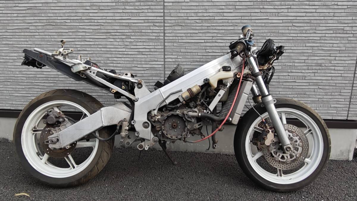 ホンダ nsr250 mc21　書類あり。 引き取りのみ。レストアベースに。rg250 ns250 kr250 rgv250 tzr250 rg400 部屋でヤフオクで２７万で買ったNSR250のエンジンをついに載せます！！月刊NSRを作ろう！その４