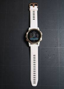 ★【極美品】 GARMIN fenix 5s Sapphire ガーミン フェニックス 5s シェーファー シャンパンゴールド★