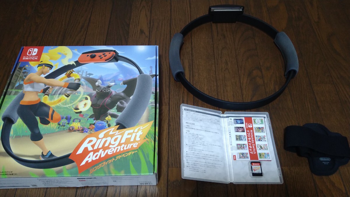 リングフィットアドベンチャー 未使用品　ソフト付き Nintendo Switch 『新品外箱傷みあり』Nintendo リングフィット