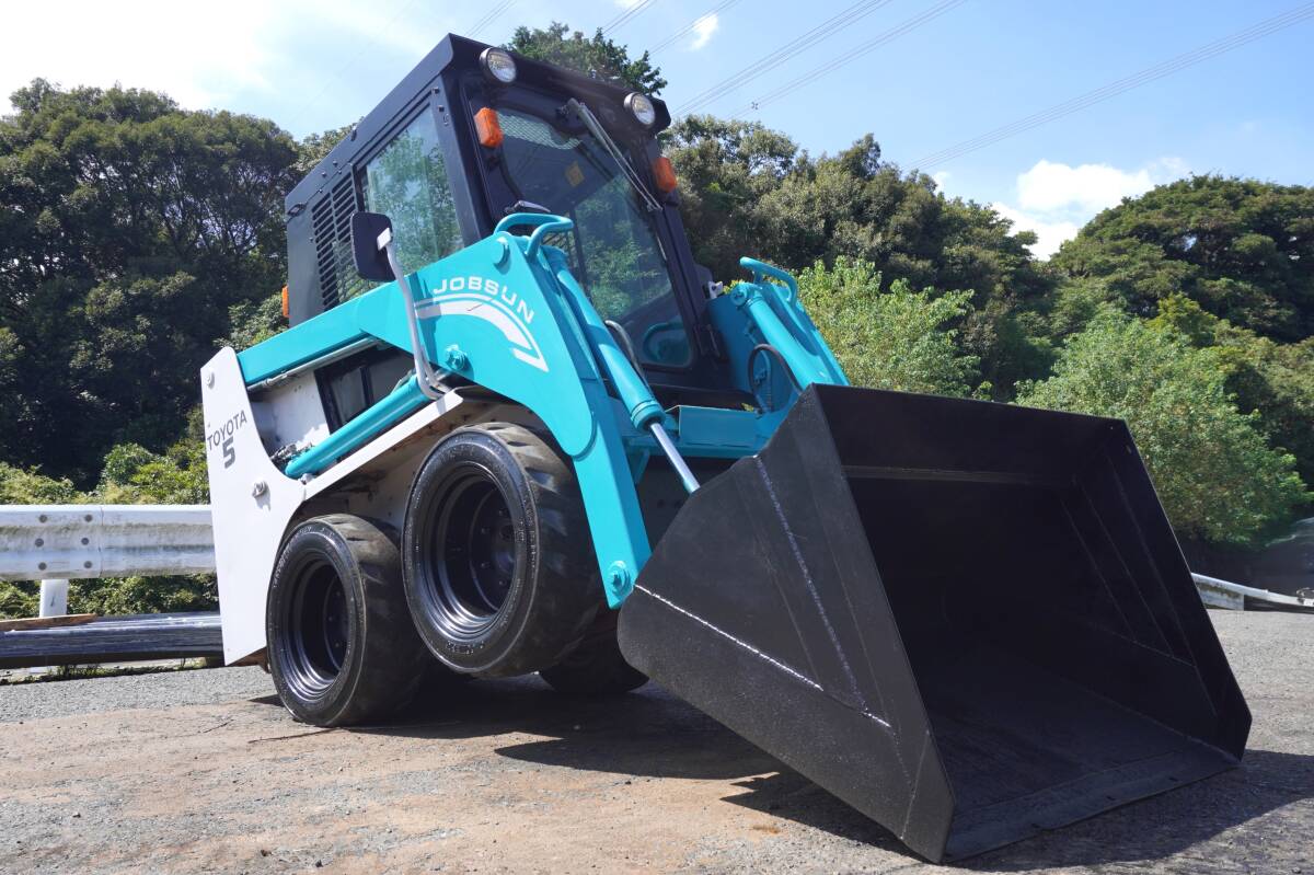 トヨタ ジョブサン 2SDK4 タイヤショベル スキッドステアローダー 栃木県発 IMG_3704.jpg