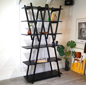 カッシーナ / Cassinaのヴィコ・マジストレッティ ヌーヴォラ ロッサ / NUVOLA ROSSA ブックシェルフ ブラック 定価約102万円 340761