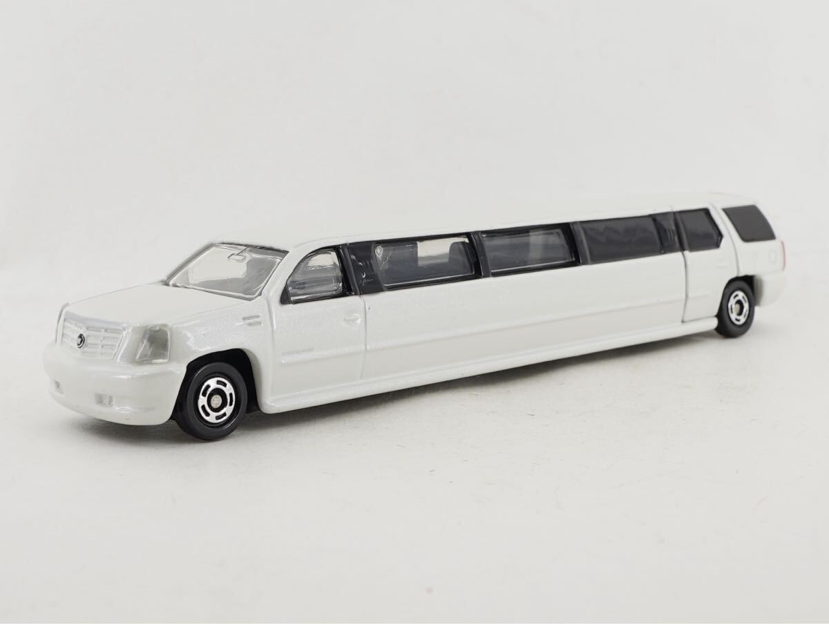 1/18 2004 キャデラック ドゥビル 120インチ ストレッチ リムジン 1/18 2004 キャデラック ドゥビル 120インチ ストレッチ