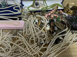 アクセサリー まとめて ネックレス 指輪 リング 24KGP杯 イヤリング 真珠 他 色々 メッキ