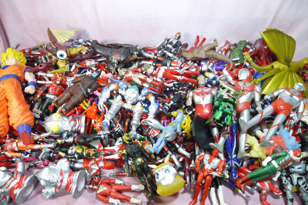 特撮系ソフビフィギュアまとめ売り　仮面ライダー　ウルトラマン　ウルトラ怪獣　戦隊 ウルトラマン 仮面ライダー スーパー戦隊 ソフビ フィギュア