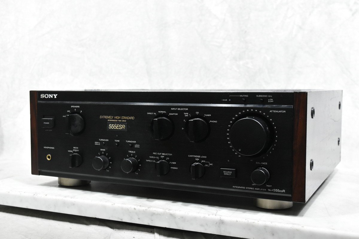 SONY 555ESR アンプ 掘り起こした未着手アンプ →SONY TA-F555ESR : 音の牢獄