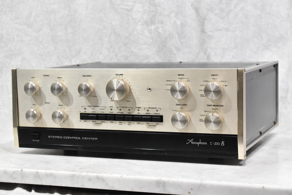 Accuphase C-200 S ステレオコントロールセンター 本体 Accuphase C-200S プリアンプ / 札幌の中古オーディオ・レコード