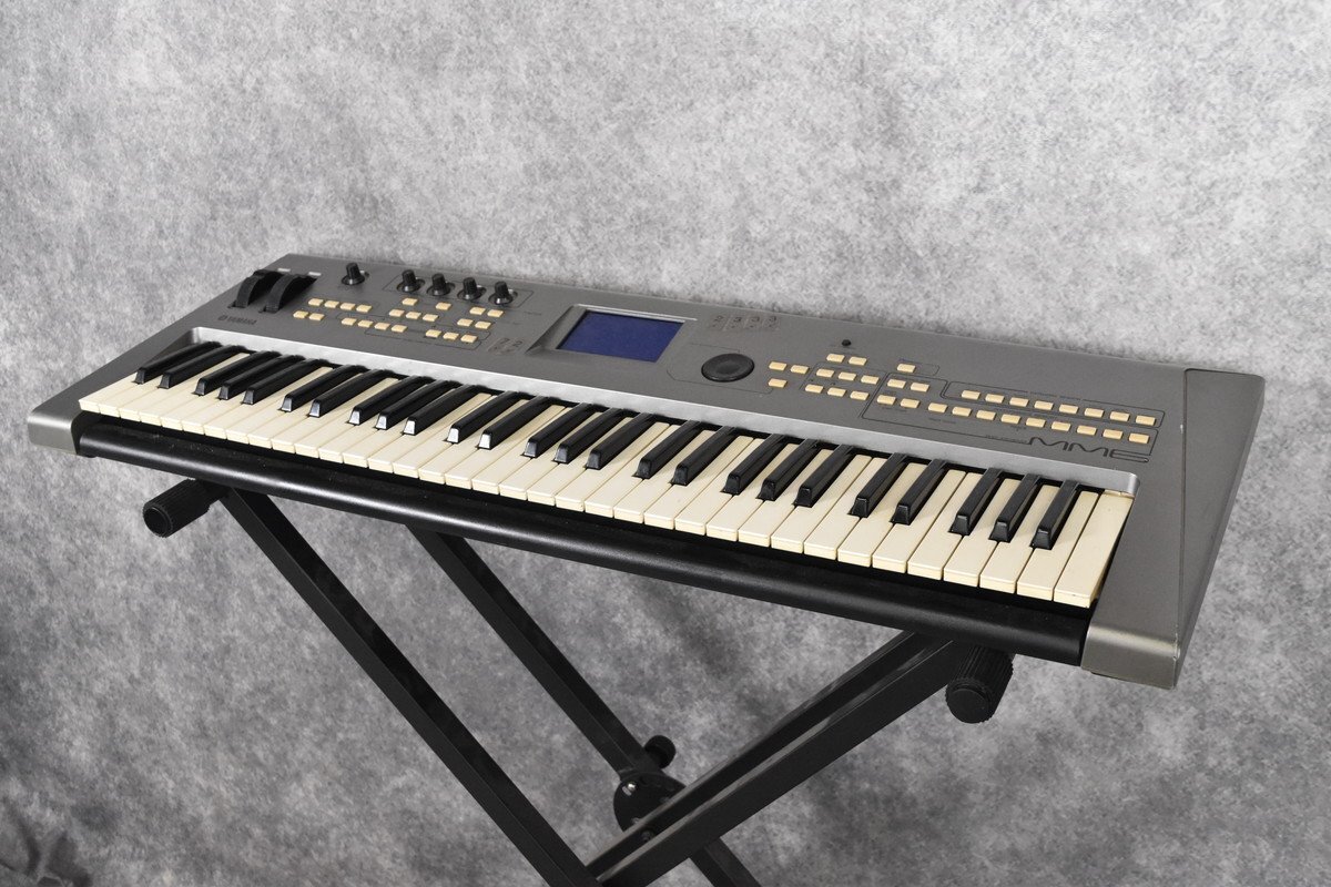 タグ付き ほぼ新品 ヤマハ YAMAHA シンセサイザー MM6 ソフトケース YAMAHAシンセサイザー MM6 ソフトケース付 取扱説明書付 デモDVD