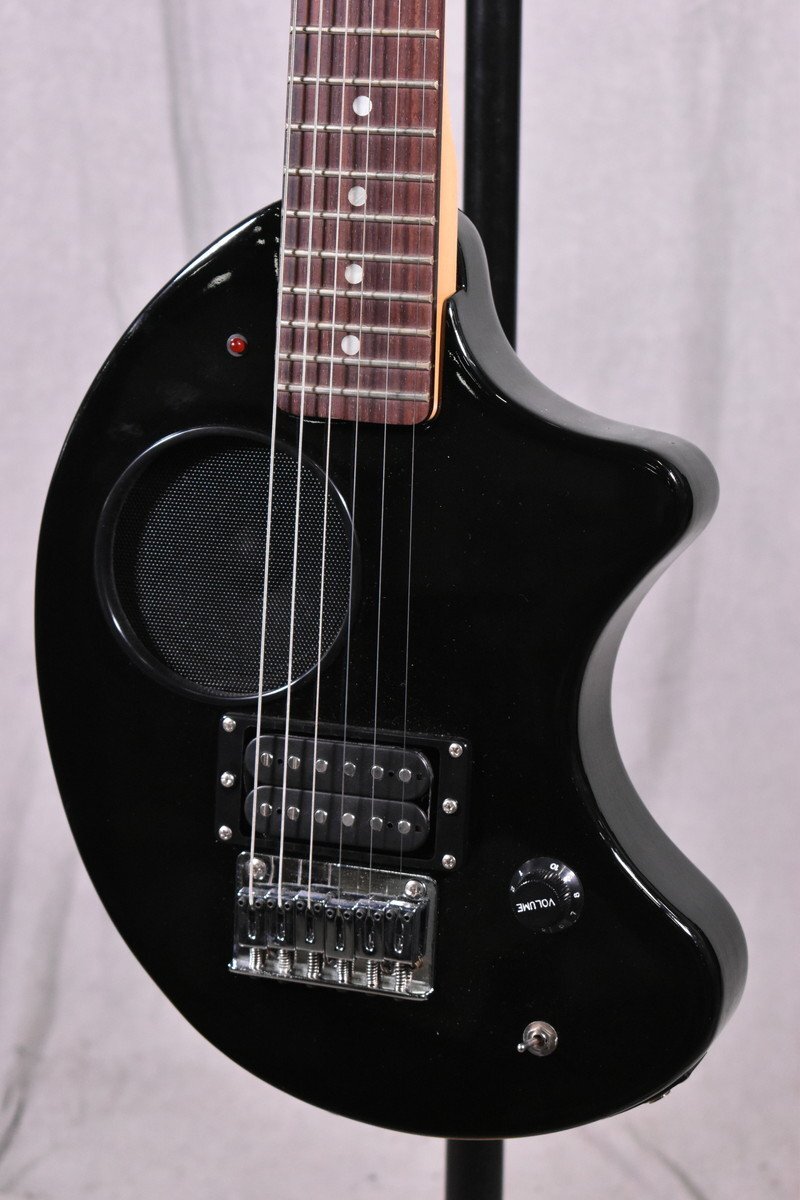FERNANDES ZO-3 ブラック 専用ソフトケース付属 中古現状品 FERNANDES ZO-3 ブラック 専用ソフトケース付属 中古現状品