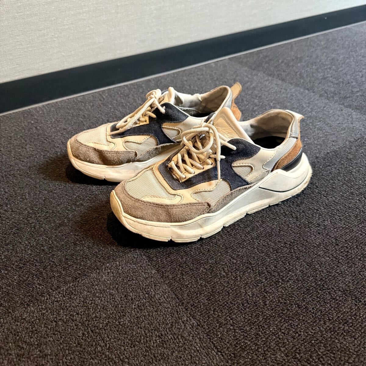 美品、値下げ‼️D.A.T.E. スニーカー ベージュ/ホワイト/ブラック 2025年最新】Yahoo!オークション -「スニーカー」(D.A.T.E.)の