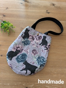 しずく型肩掛けバッグ おでかけバッグ 黒猫とバラ 猫バッグ トートバッグ猫柄