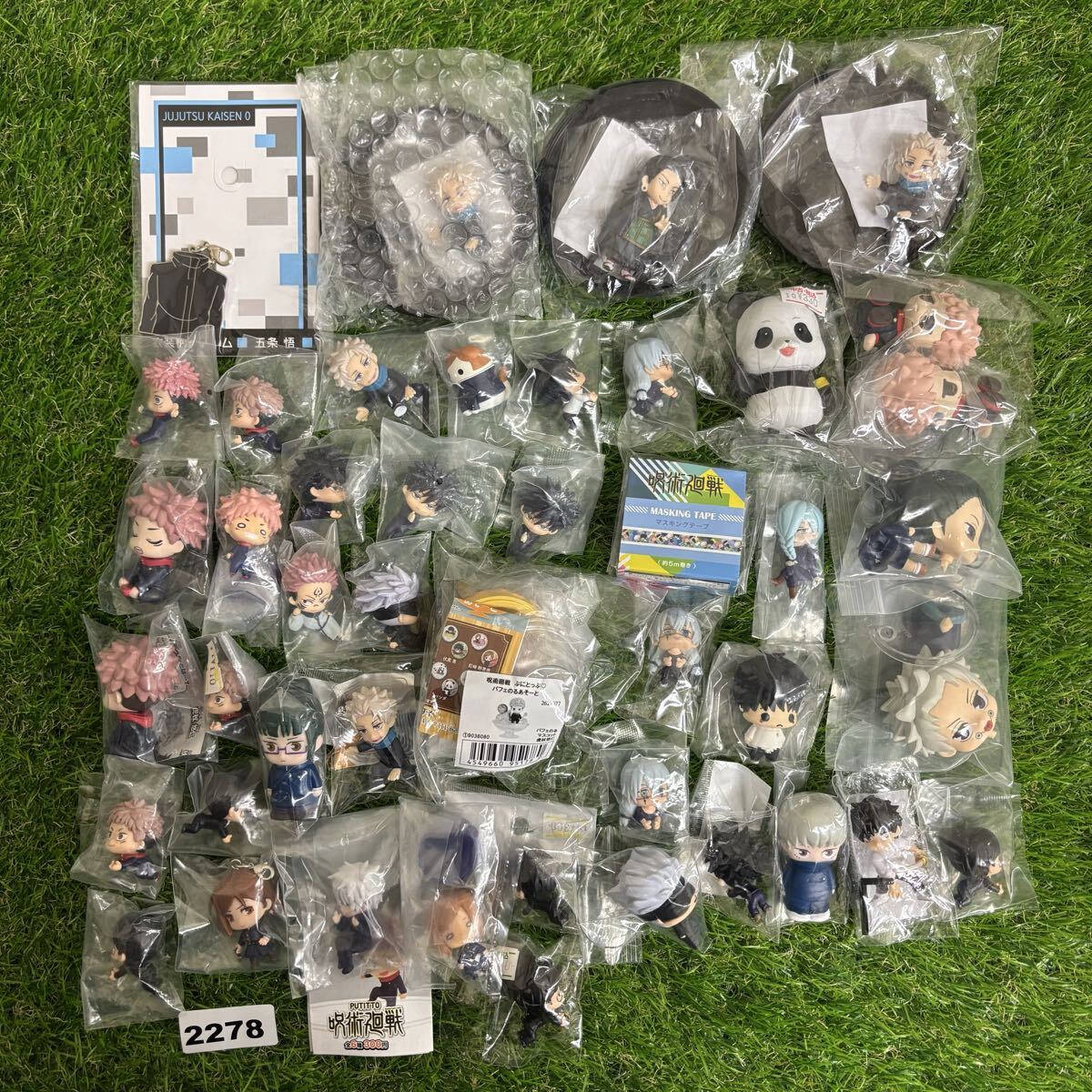 呪術廻戦　グッズ　大量　まとめ売り Yahoo!オークション -「呪術廻戦 グッズ まとめ売り」(コミック