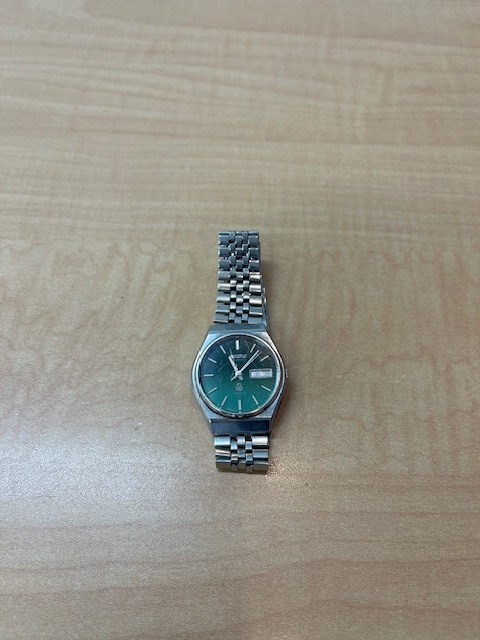 セイコー　SEIKO☆タイプⅡ☆ブルーグラデーション☆7123-7070 SEIKO TYPEⅡ vintage quartz 7123-7070 セイコータイプツー