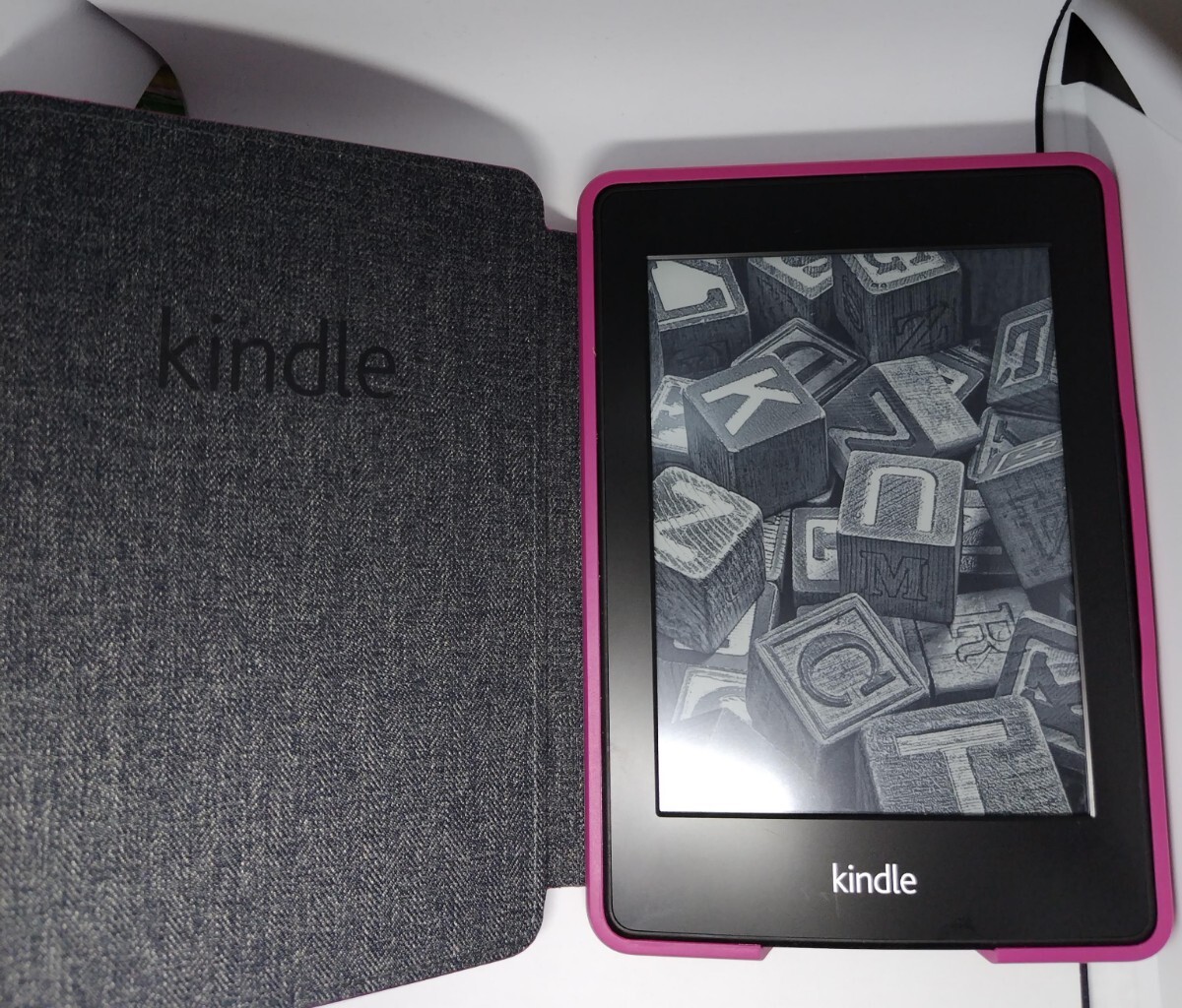 Kindle Paperwhite 第10世代＋純正保護カバー 【中古・美品】 Kindle Paperwhite 第10世代＋純正保護カバー 【中古・美品
