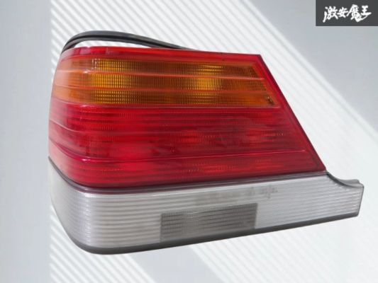 w140 テールライト　右 左右フロントテールランプテールブレーキライトストップランプ