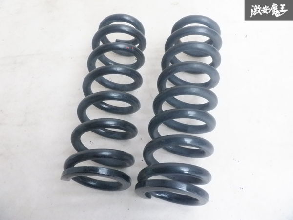 トヨタ　ハイエース100系　純正リアコイルスプリング 2個セット　純正サス トヨタ ハイエース100系 純正リアコイルスプリング 2個セット