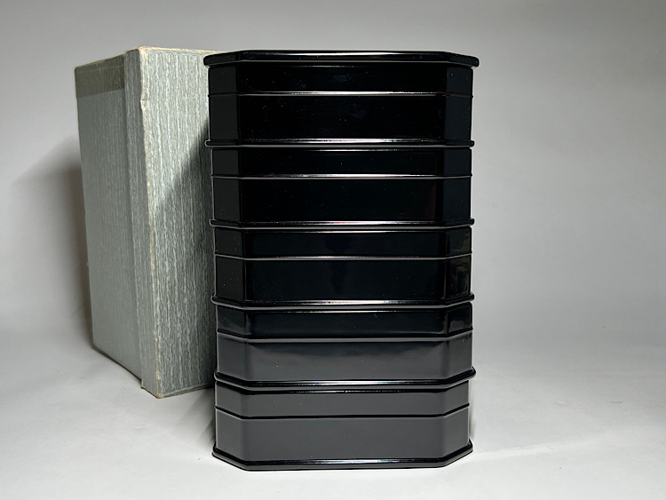 茶道具 五重縁高 表完 共箱付き 茶道具 縁高（ふちだか） 縁高重 黒 真塗 段付 高野浩雲