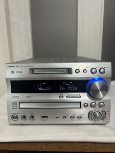 白49 ONKYO オンキョー CD/MDチューナーアンプ FR-N7NX コンポ 通電のみ確認