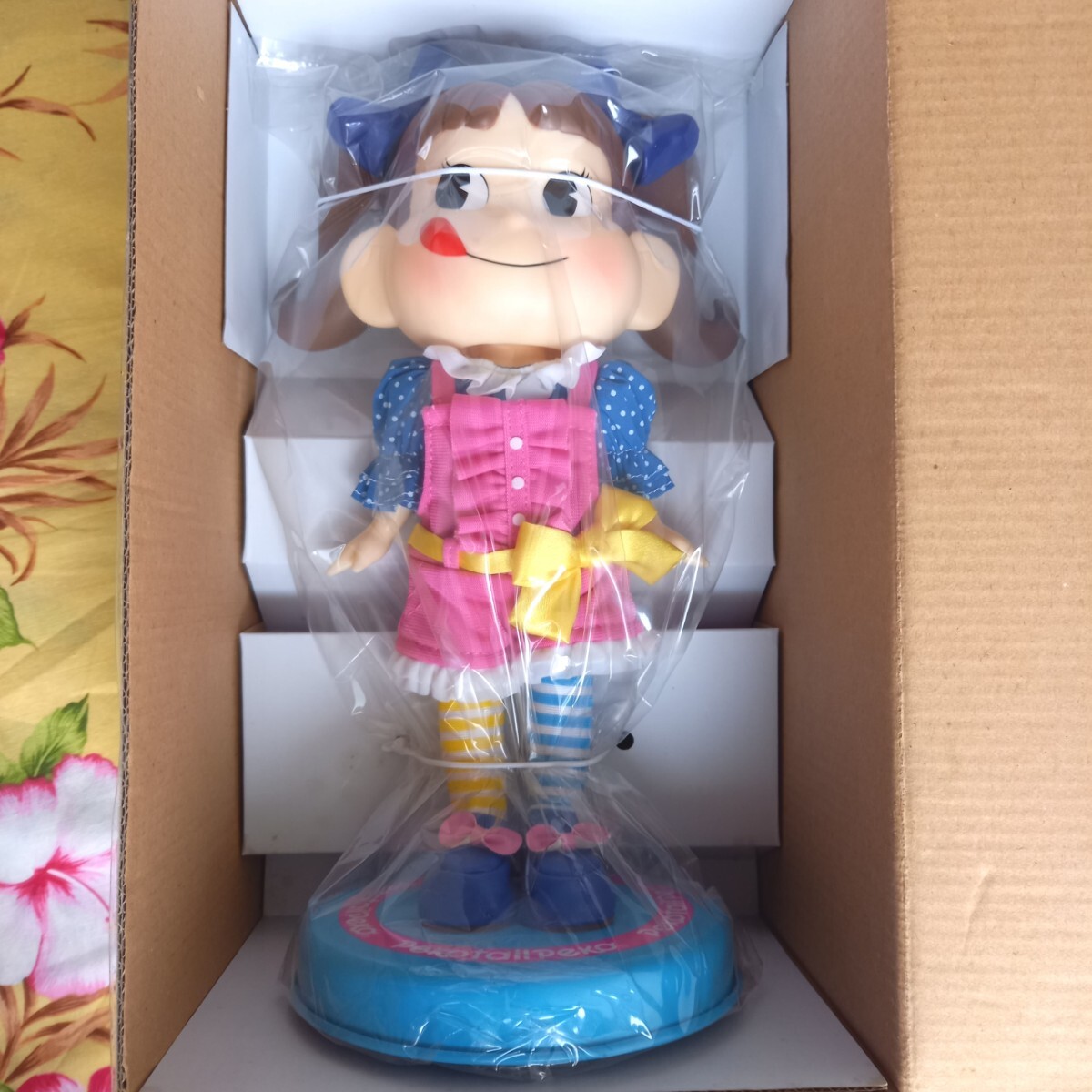 レア！ペコテールペコちゃん 当選 希少 不二家 ペコテールペコちゃん ペコちゃん人形 非売品 当選品