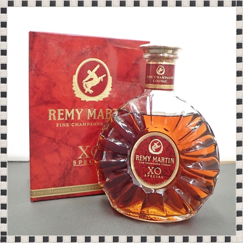 レミーマルタン REMY MARTIN XO Special 未開栓　箱あり レミーマルタン XO スペシャル クリアボトル 700ml 40% 箱付き