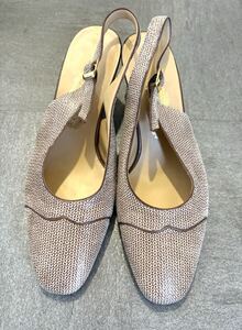 銀座ヨシノヤ スリングバックパンプス 23.5 バックストラップサンダル 茶系