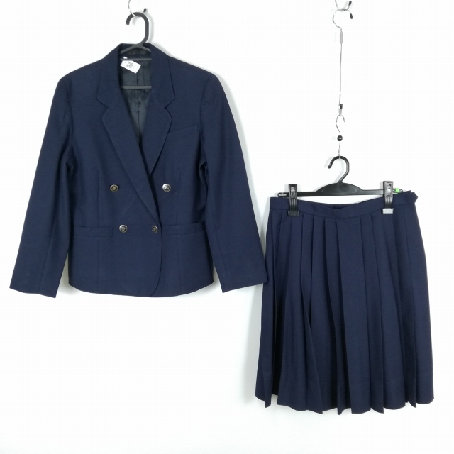 聖和学園 ユニフォームセット 服の状態⭕️　　　　値下げ交渉可能です 聖和学園 ユニフォームセット 服の状態⭕️ 値下げ交渉可能です