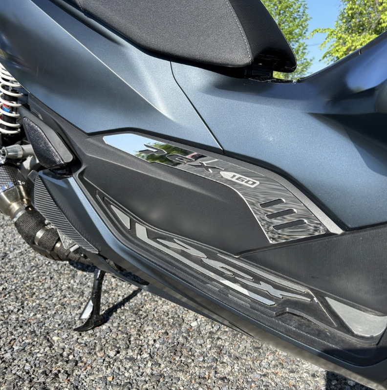 ３点セット新品未使用ＰＣＸカウル、スクリーン、ガーニッシュ 2025年最新】Yahoo!オークション -pcxフロントガーニッシュ