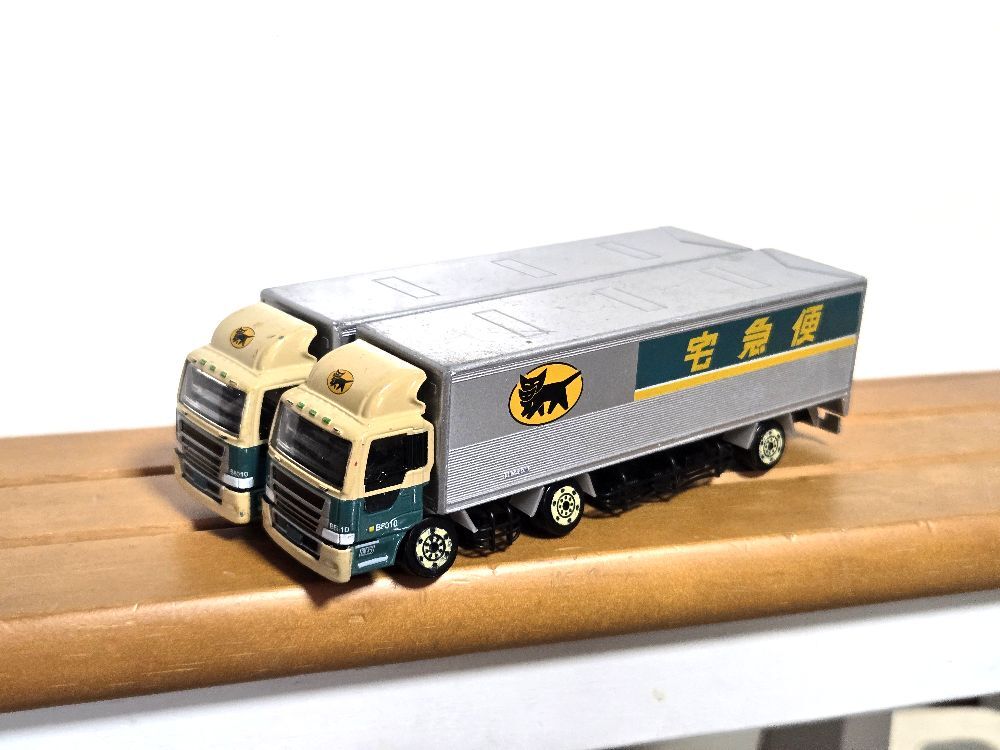 即決価格　クロネコヤマト　ミニカーセット　シリアルナンバー付　ヤマト運輸　希少 即決価格 クロネコヤマト ミニカーセット シリアルナンバー付