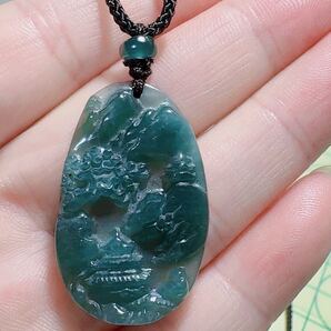 R2-02012天然本翡翠《本物保証》山水牌 藍水ひすいペンダント 一点物 魔除け 昇進 成功 風水 金運 財運 幸運 幸福 縁起物 パワーストーン