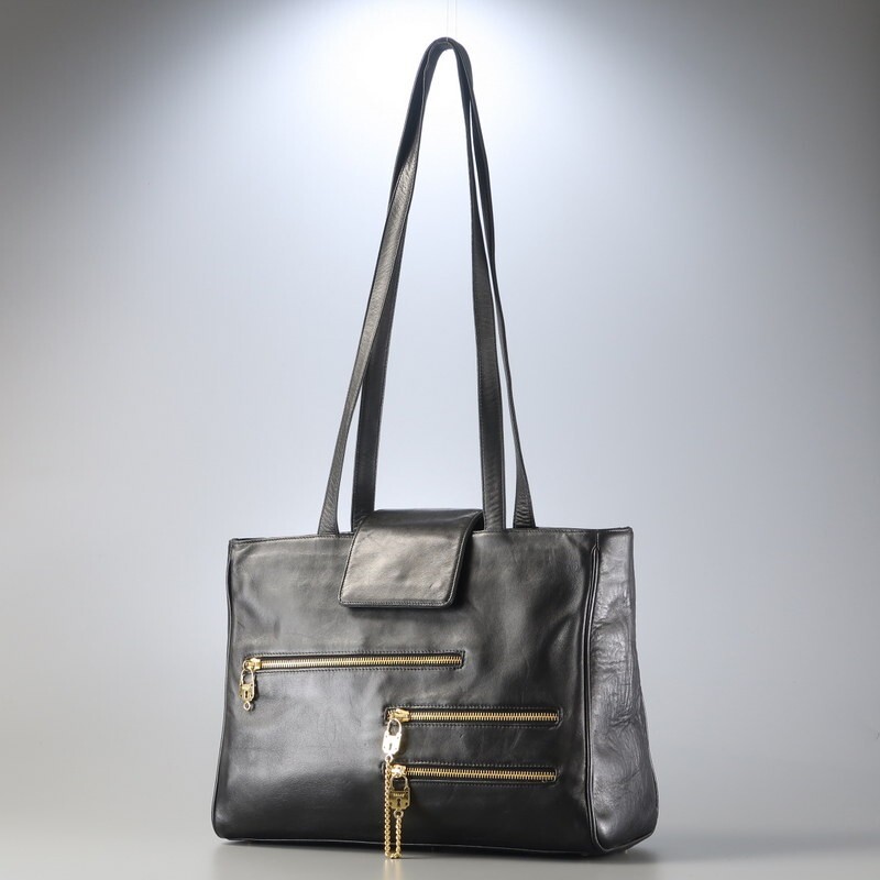 極美品　BALLY バリー　ダレスバッグ　ビジネスバッグ　レザー　イタリア製　鍵 BALLY バリー イタリア レザーアタッシュケース ビジネスバッグ