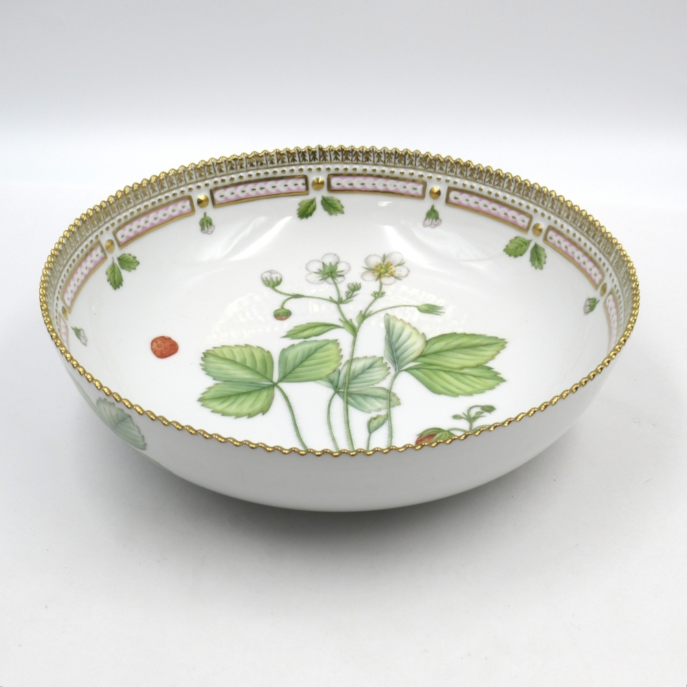 未使用【美品】ロイヤルコペンハーゲン☆フローラダニカ　19.5㎝プレート ロイヤルコペンハーゲン☆新品☆フローラダニカFlora Danica