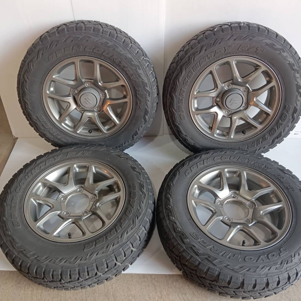 はなさら☆ジムニーJB64W 純正ホイール 4本 jb64 ジムニー 車用
