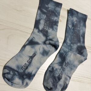 essentials エッセンシャルズ タイダイ染め FEAR OF GOD フィアオブゴッド FOG 靴下 ソックス グレー