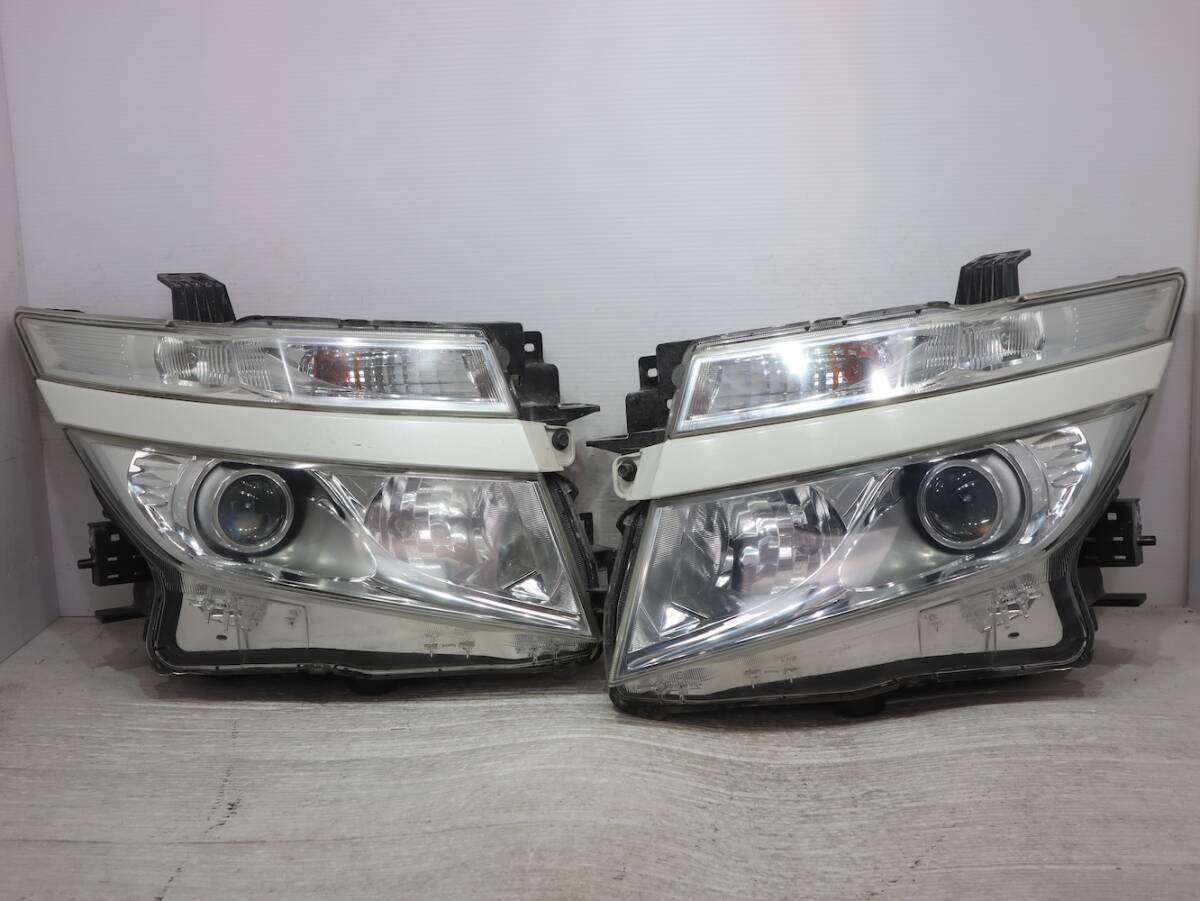 送料込 即決 エルグランド E52 中期 後期 LED 左 ヘッドライト KOITO