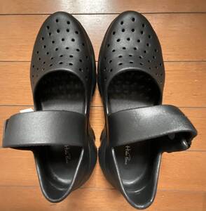 超軽量靴     通気性、保温、履きやすい~四季通用タイプ        サイズ:37cm (同梱 −300円)